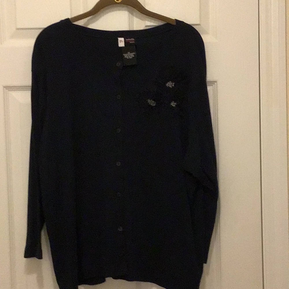 Like new worn once. Rafaella Elements Cardigan